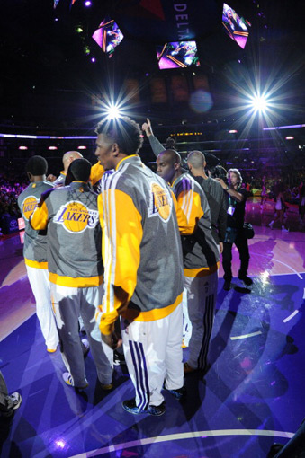 世纪级对决，两大球王又碰头（巅峰对决：两大球王再度相逢）