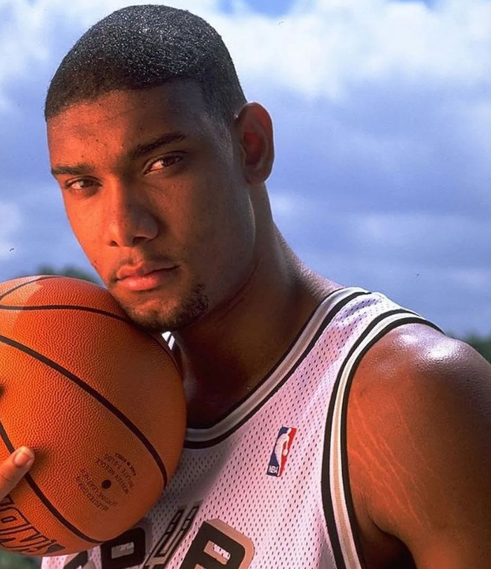 卡佩罗：市场有好中锋英超会出手，然后是西甲最后才轮到意甲（卡佩罗：好中锋一现身，英超率先出手，西甲其次，意甲殿后）