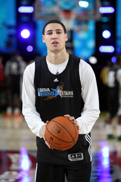 蓉城客战神户首发：韦世豪、周定洋在列，罗慕洛、费利佩登场（成都蓉城客战神户首发公布：韦世豪、周定洋入列，罗慕洛、费利佩出战）